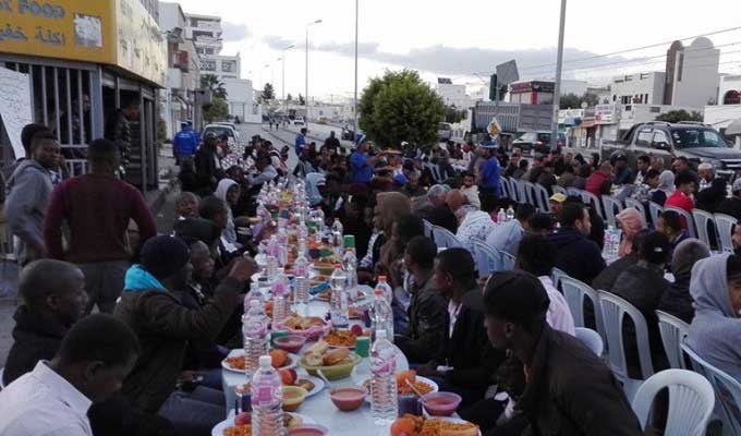 المنستير: تقديم ما يقارب 600 أكلة يوميا على موائد إفطار بخنيس والمكنين |  المصدر تونس