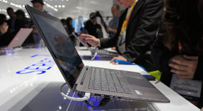 Samsung-Series-7-Ultra-at-CES-2013